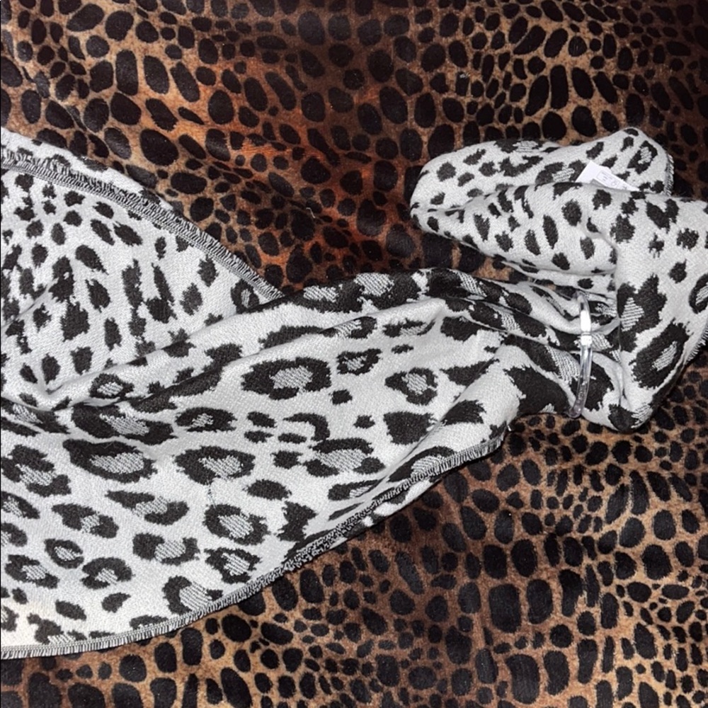 One size Tallia Unica TT Black overt scarf